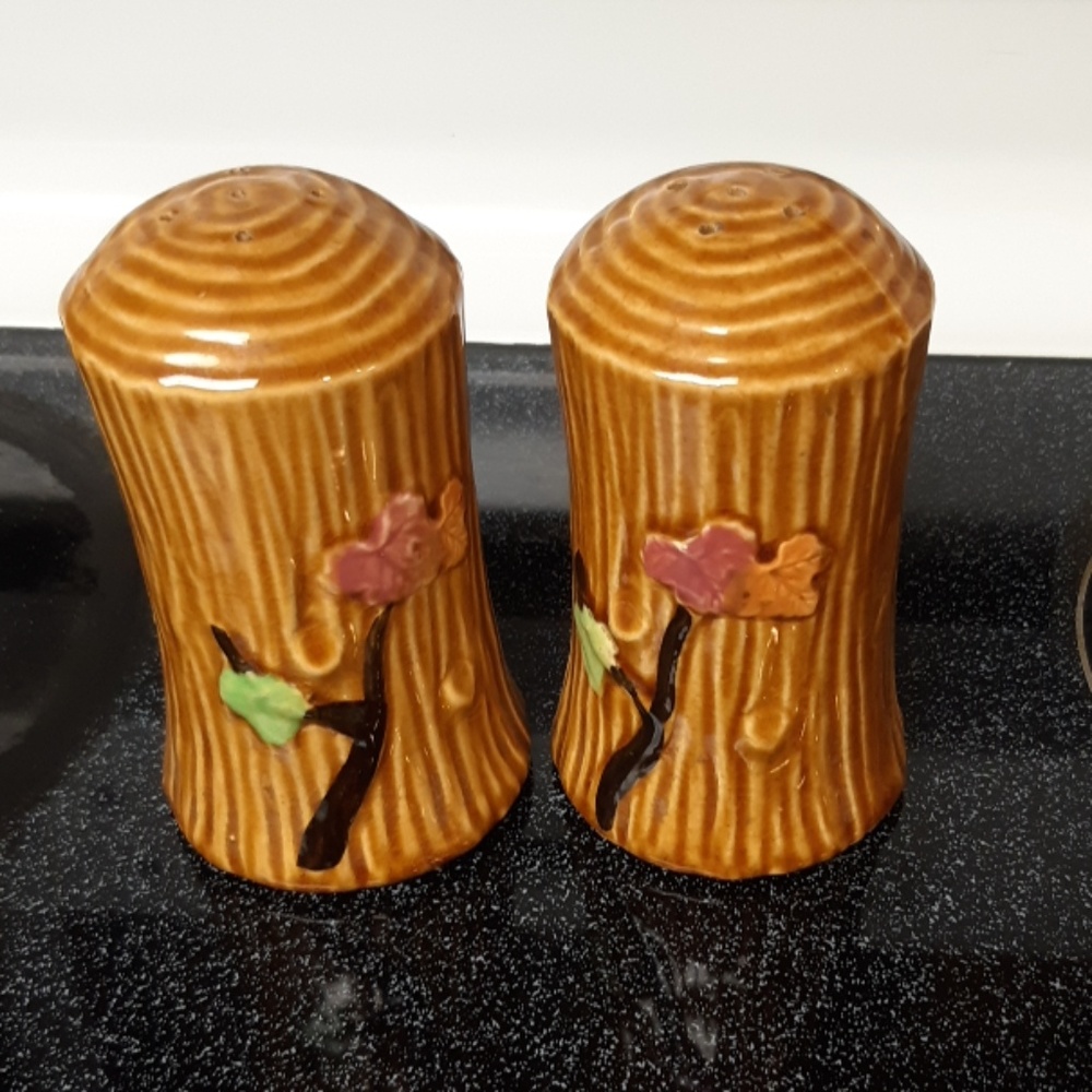Vintage oversized Japan Salt and pepper Shakers Cork plugs ceramic porcelain